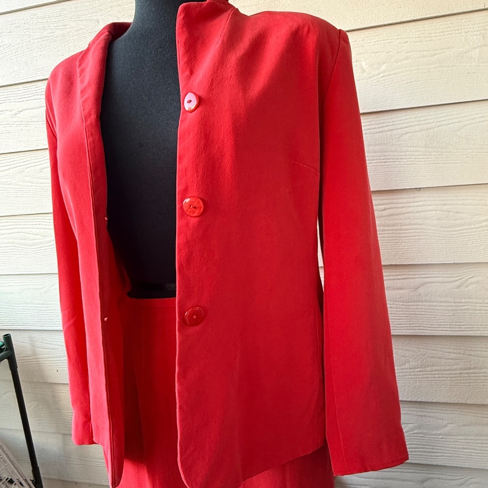 Travis Ayers | Coral Pink Silk Blazer & Skirt Set‎ | Size 12 | Two-Piece Suit - Picture 3 of 13